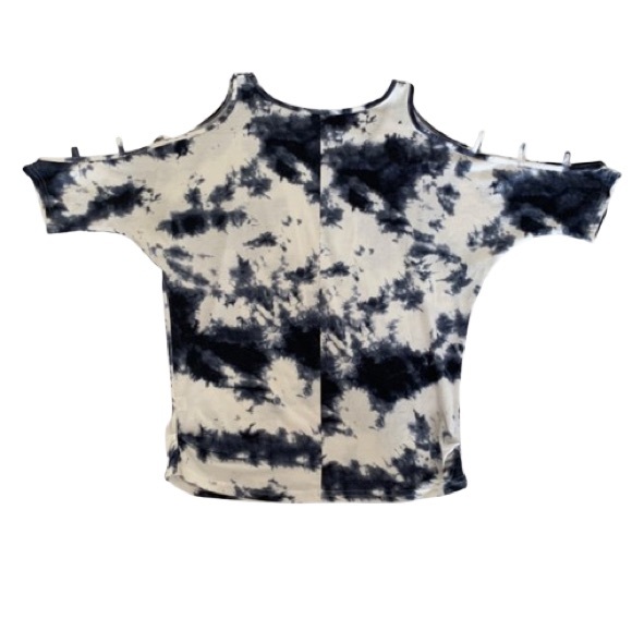 LEIYEE Top Tie Dye Cold Shoulder Cut Out Three Quarter Dolman Sleeve LIKE NEW - Picture 7 of 13